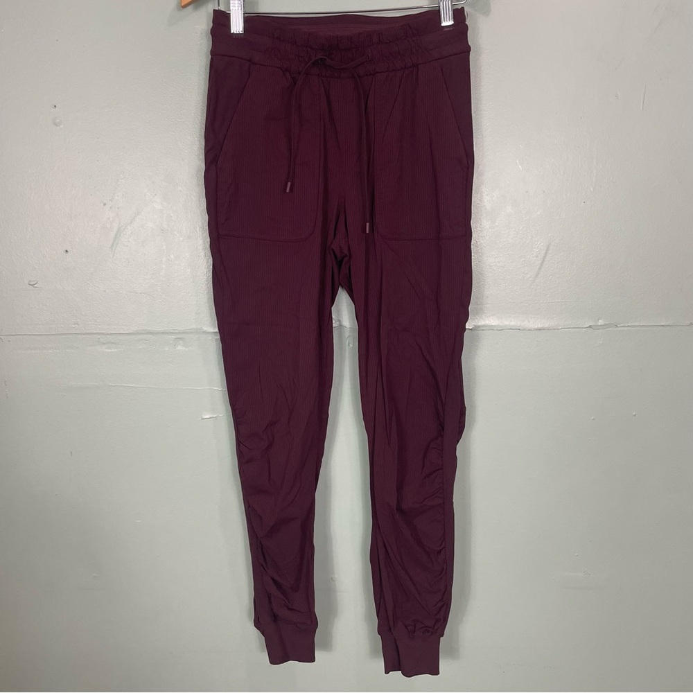 Lululemon Beyond The Studio Jogger Burgundy Res Purple Women Sz 6
